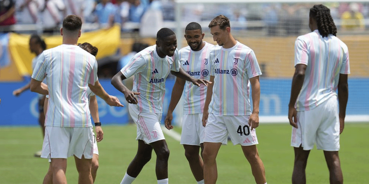 Rekam Jejak Gemilang Douglas Luiz di Lapangan