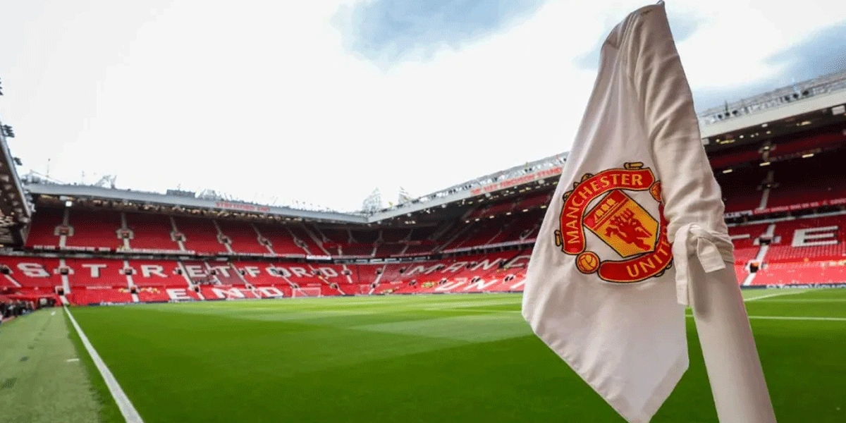 Manchester-United-Skors-Fans-Tiga-Tahun-karena-Ujaran-Homofobik-ke-Chelsea